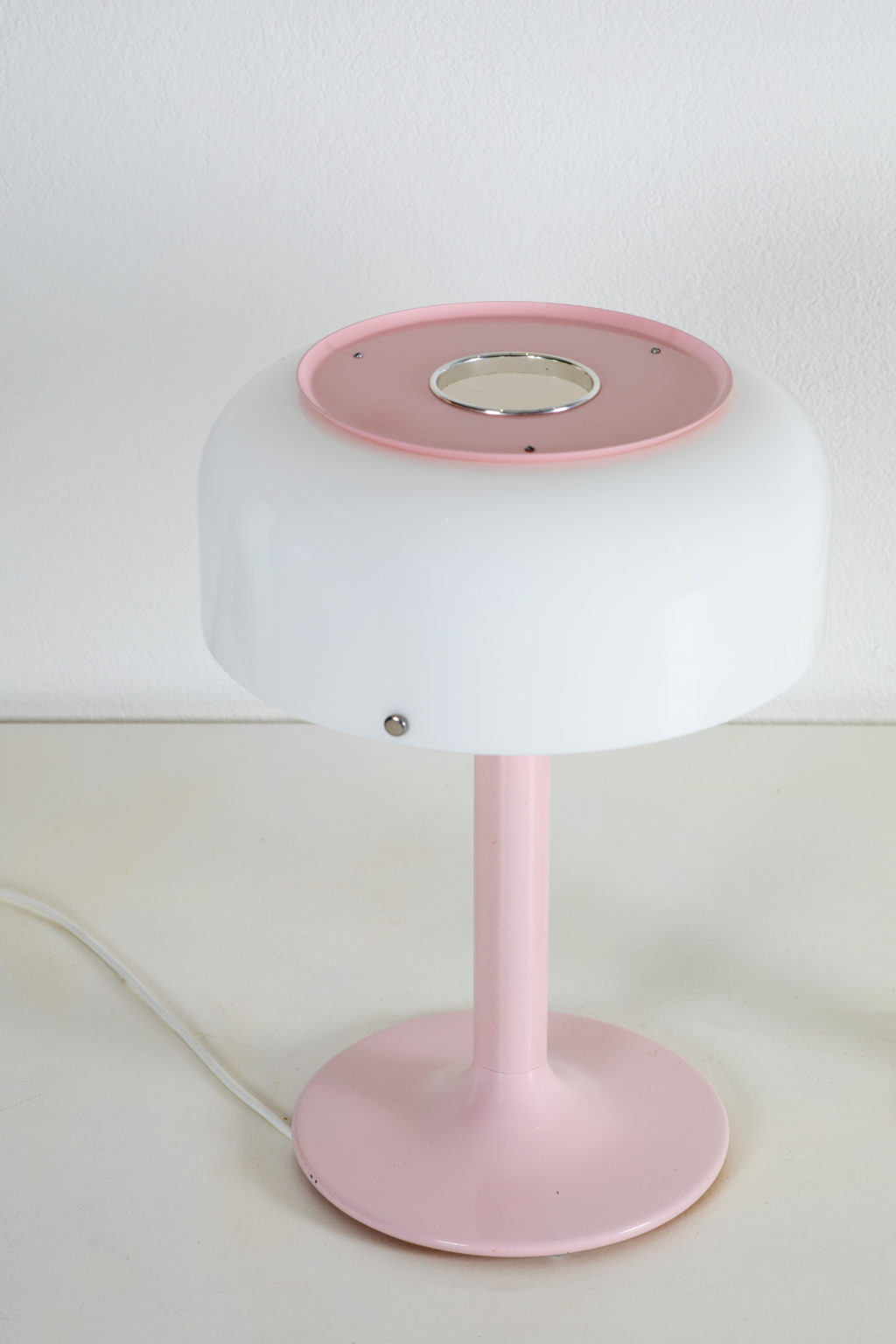 Pink Knubbling Lamps